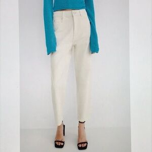 Zara High Rise Tapered Leg Mom Jean, Sz 6